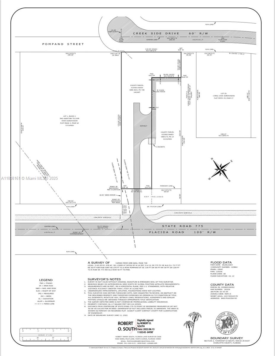 Great location on the main street , easy access can build up to 2 homes up to approximately 8000 ft.² or redone for commercial use