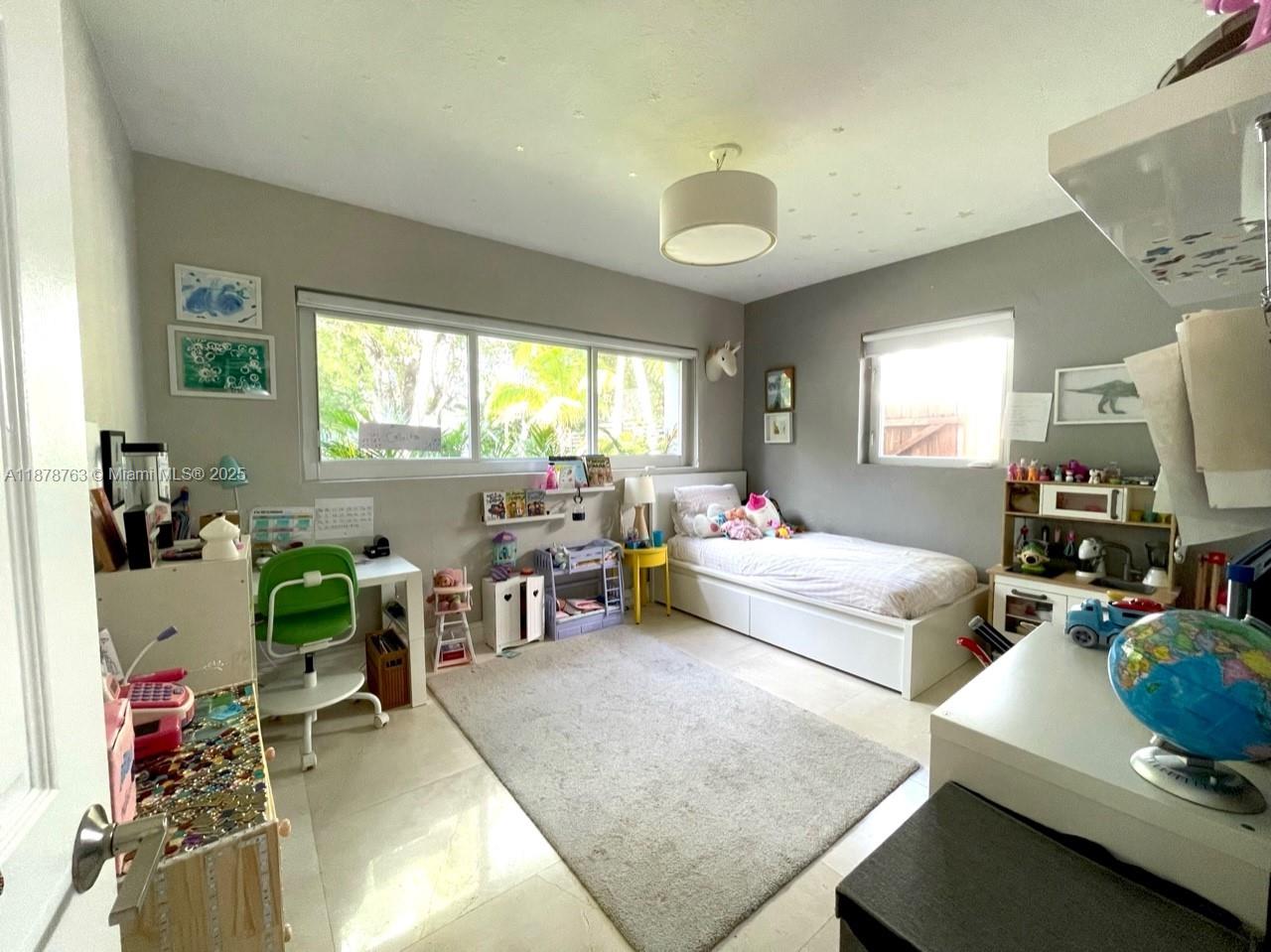 CAMNER GABLES 2ND ADDN - Residential Lease