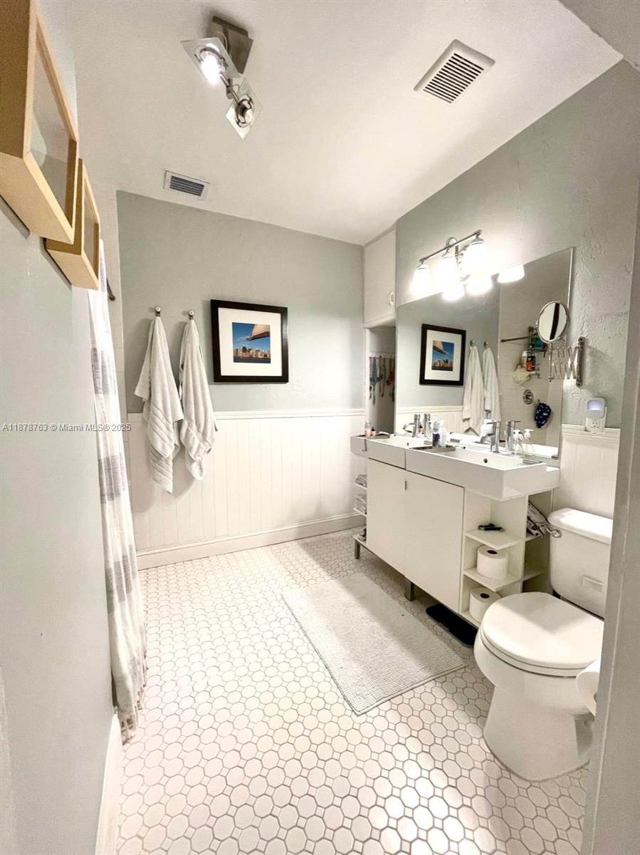 CAMNER GABLES 2ND ADDN - Residential Lease