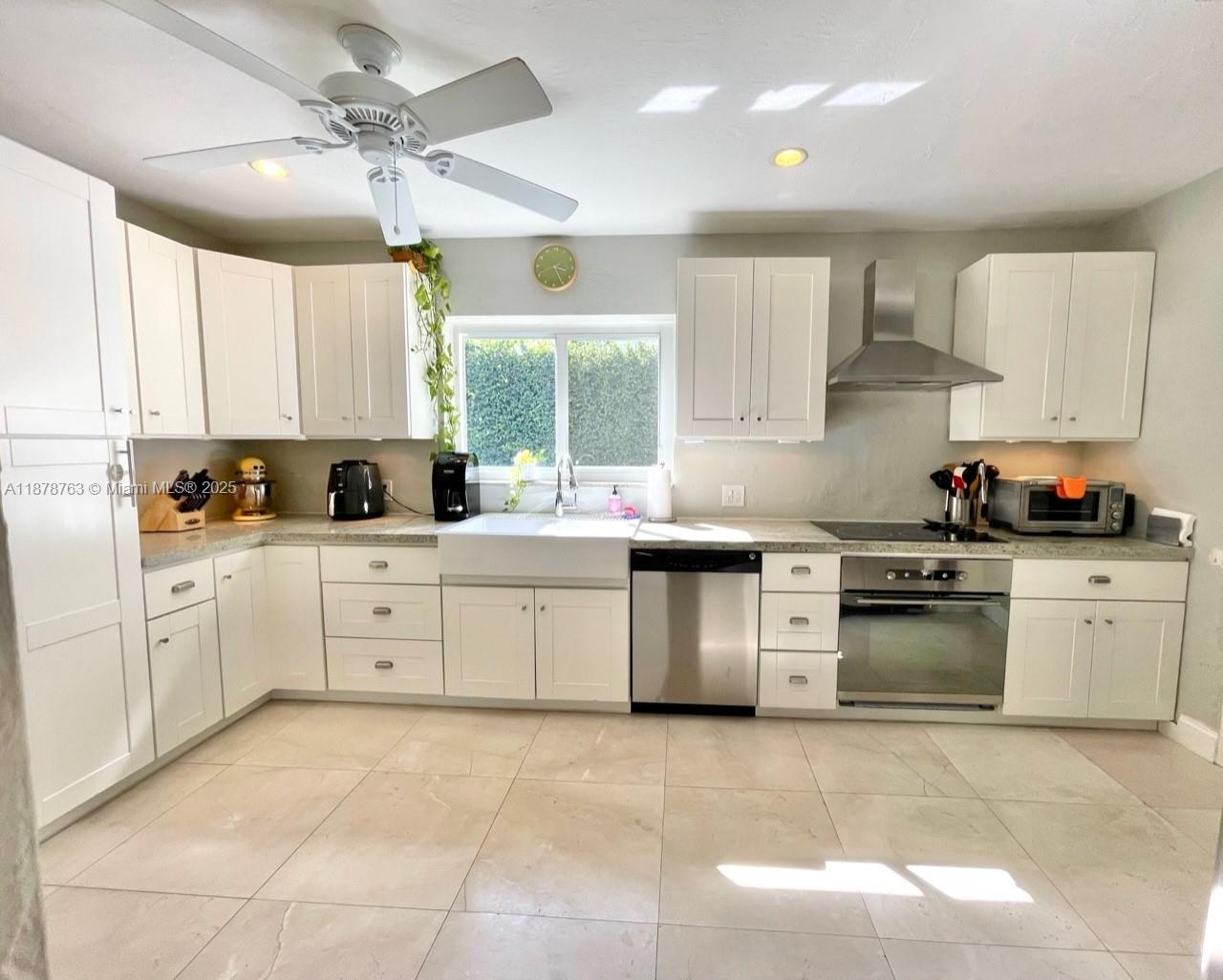 CAMNER GABLES 2ND ADDN - Residential Lease