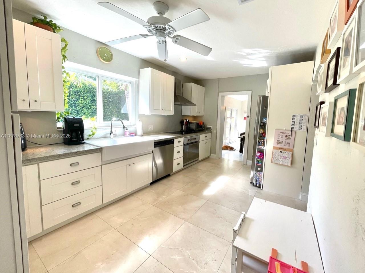 CAMNER GABLES 2ND ADDN - Residential Lease