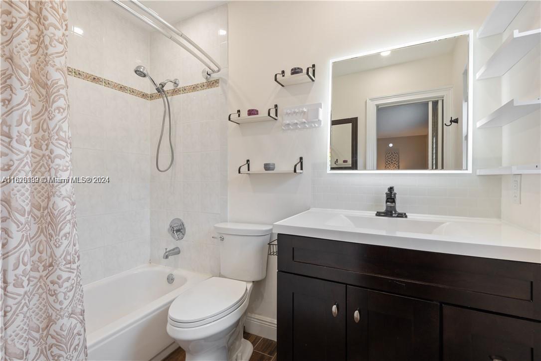 COCONUT CREEK 10TH SEC - Residential Lease