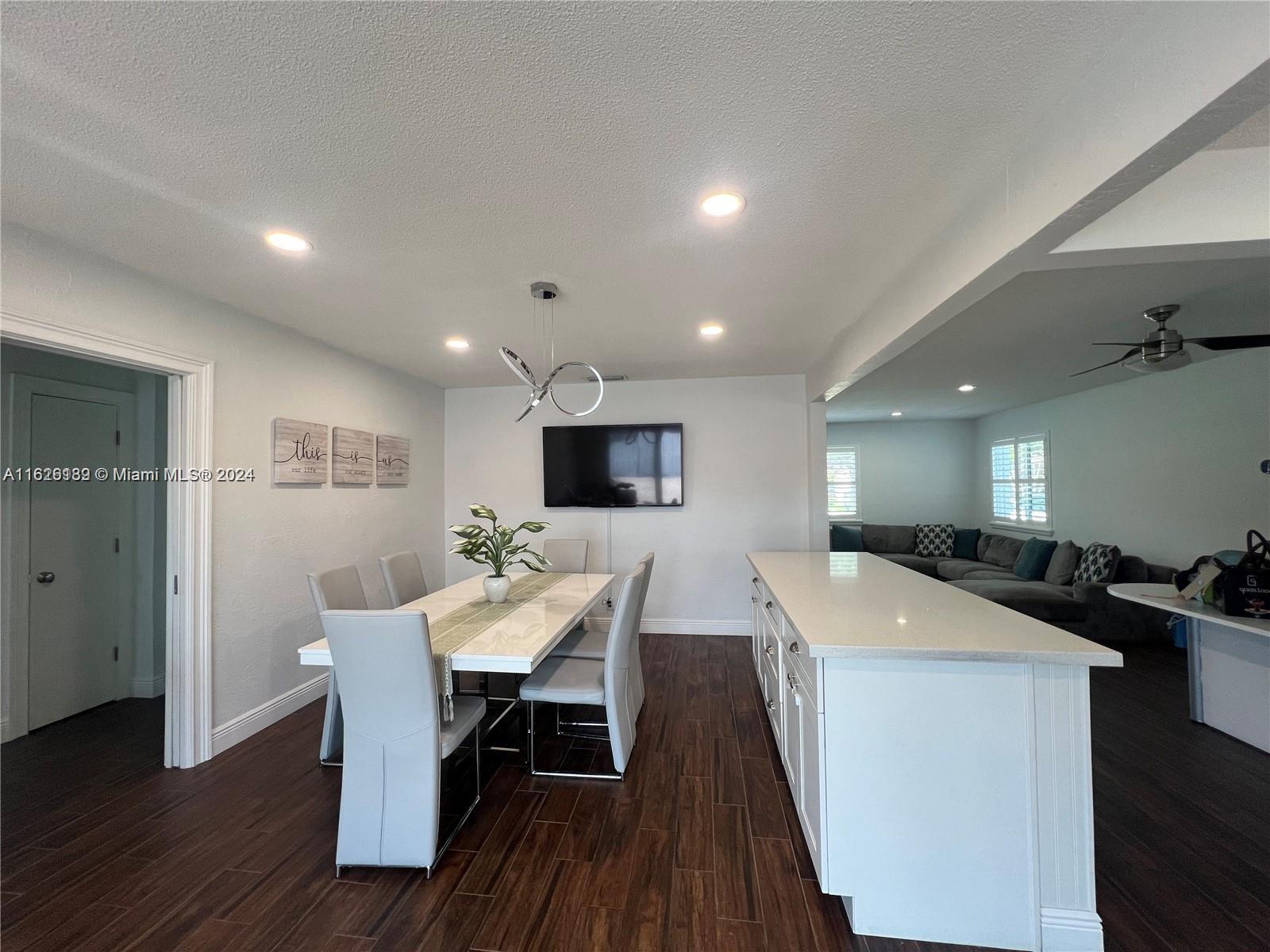 COCONUT CREEK 10TH SEC - Residential Lease