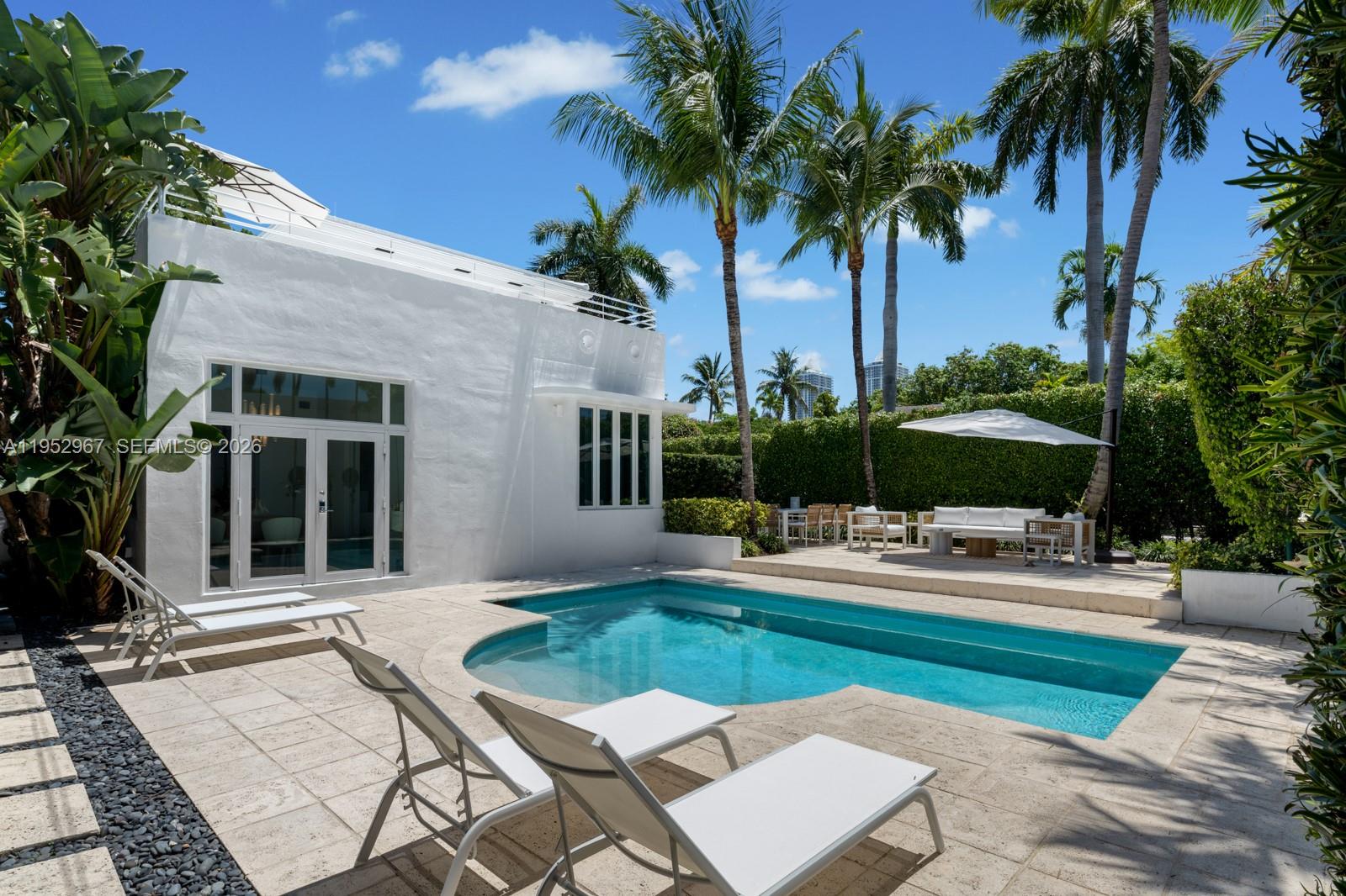 SURPRISE LAKE - Residential