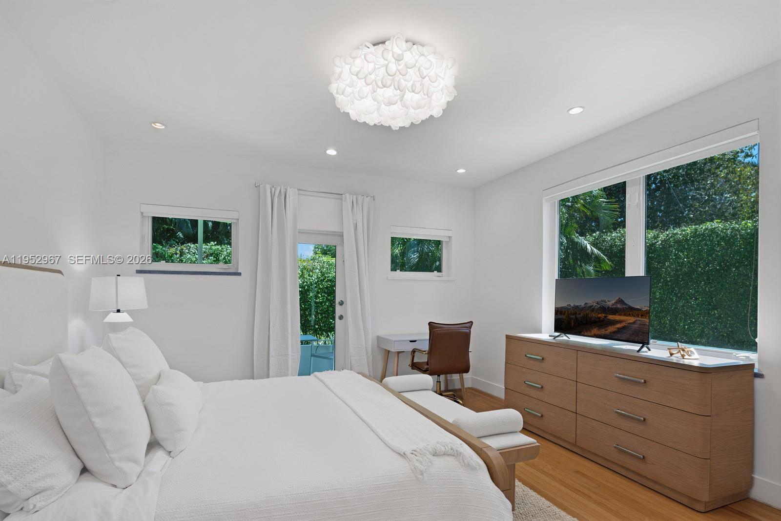 SURPRISE LAKE - Residential