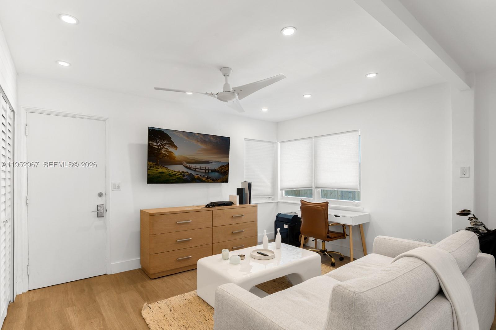 SURPRISE LAKE - Residential