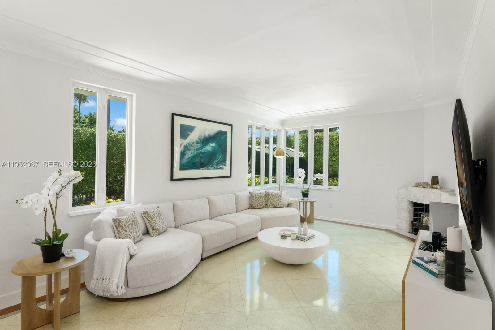 SURPRISE LAKE - Residential