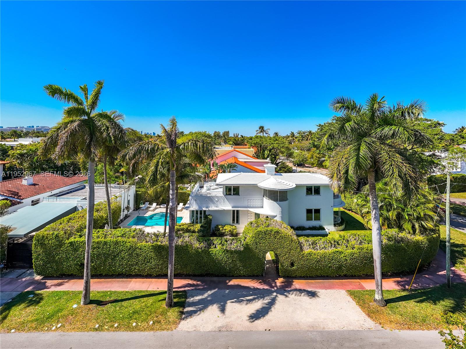 SURPRISE LAKE - Residential