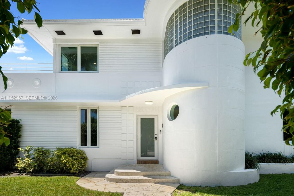 Photo of 4580 Post Ave, Miami Beach, FL 33140 (MLS # A11952967)