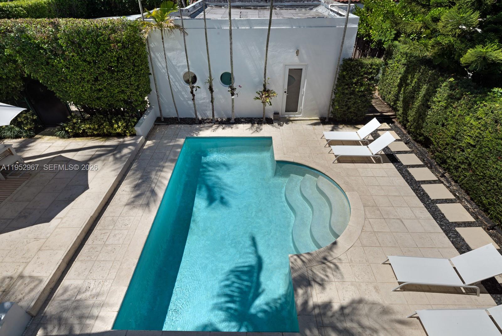 SURPRISE LAKE - Residential