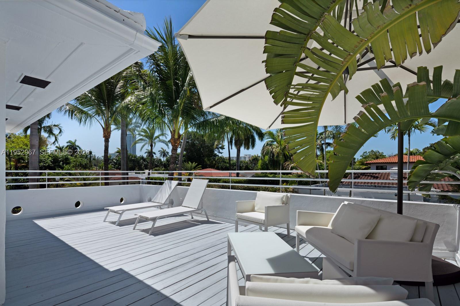 SURPRISE LAKE - Residential