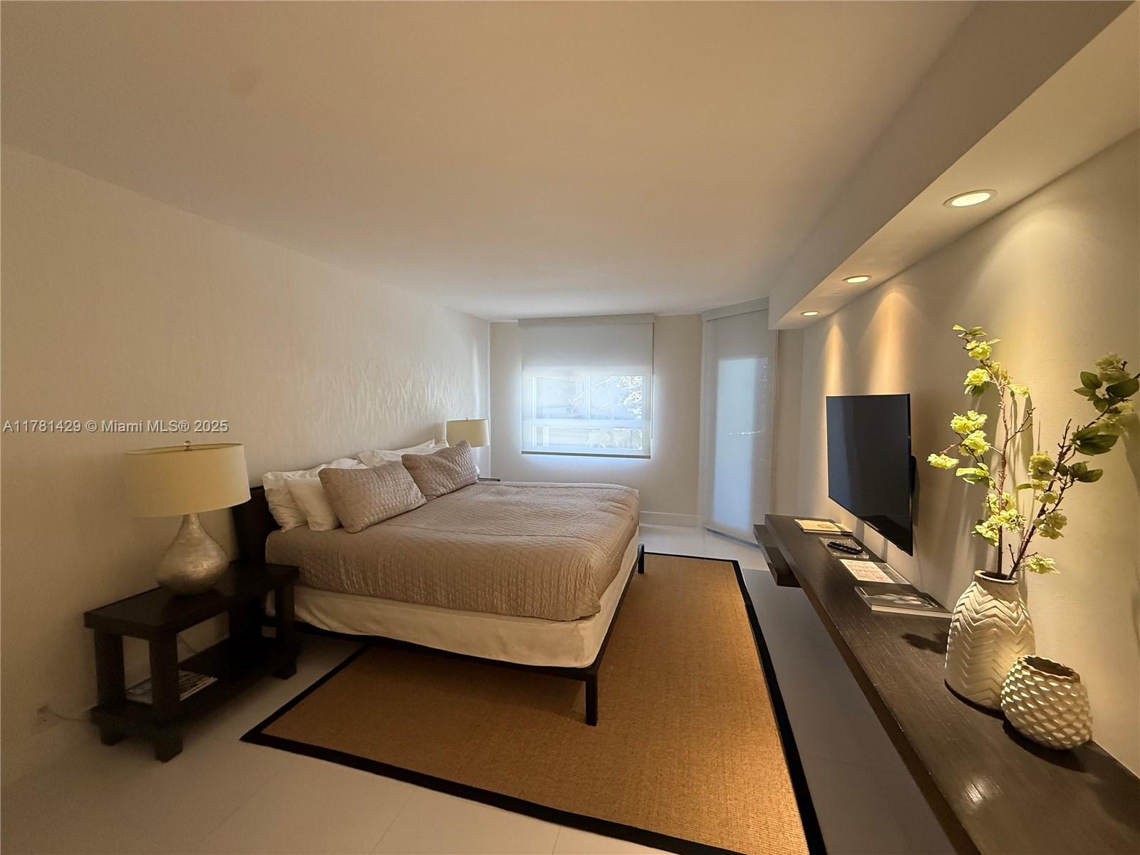 KEY COLONY NO 4 CONDO - Residential Lease