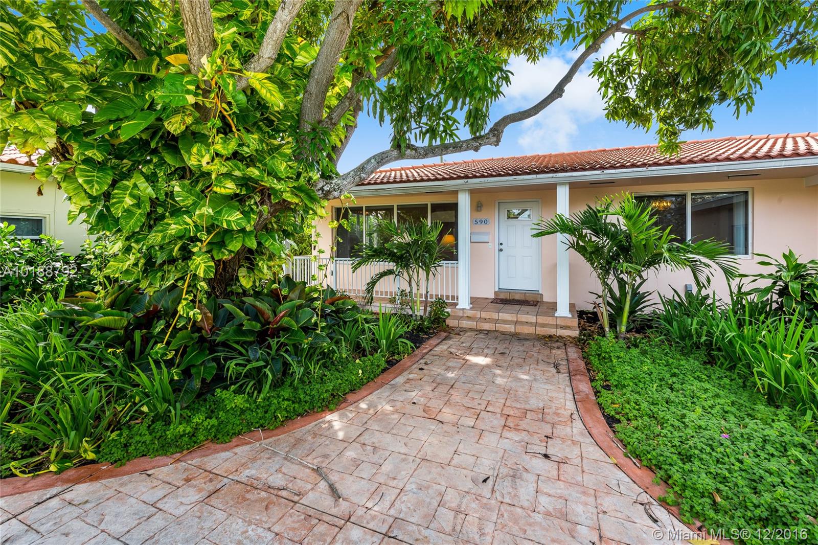 NORMANDY SHORES - Residential