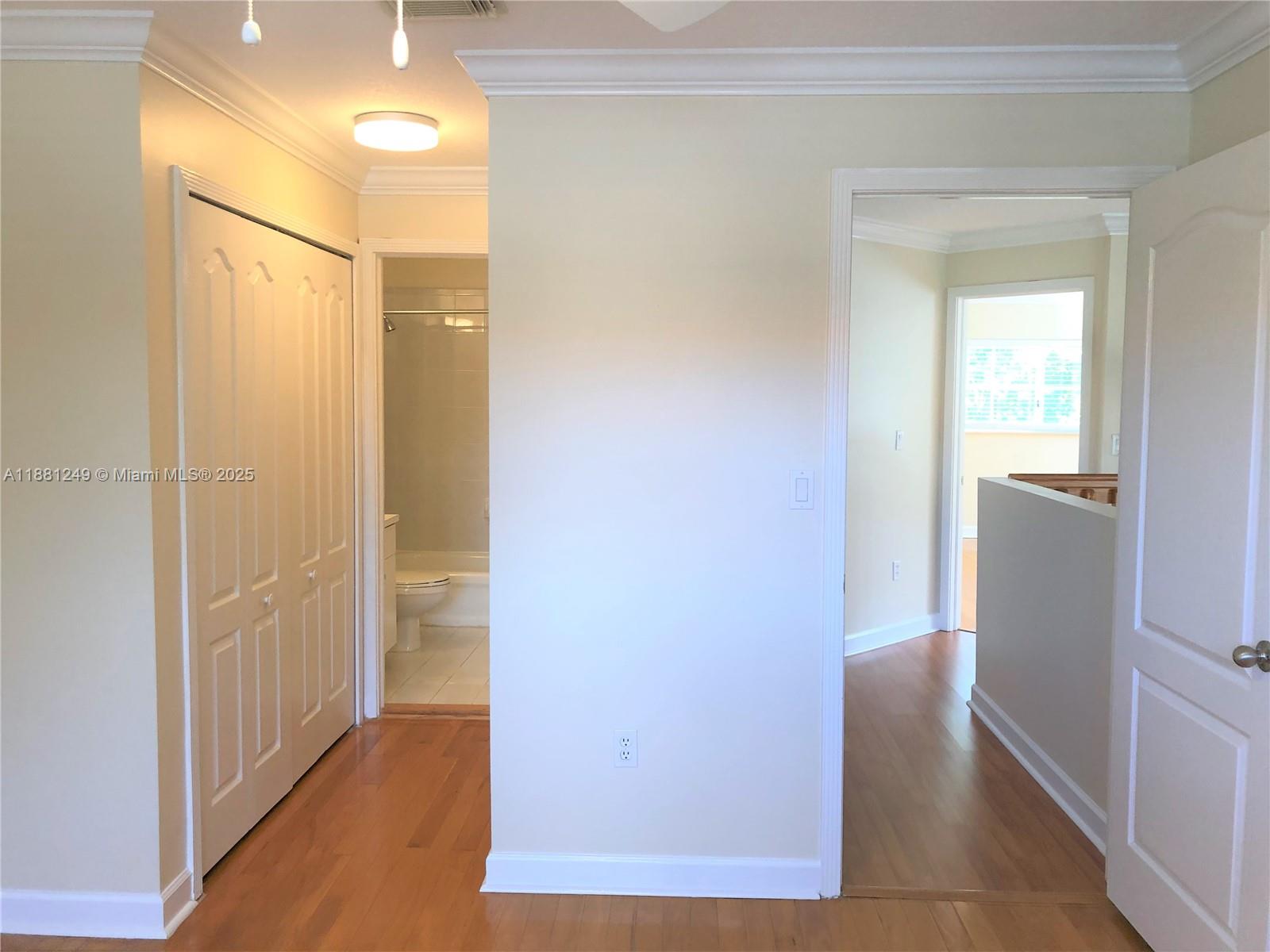 Viscaya Somerset Cove - Residential Lease