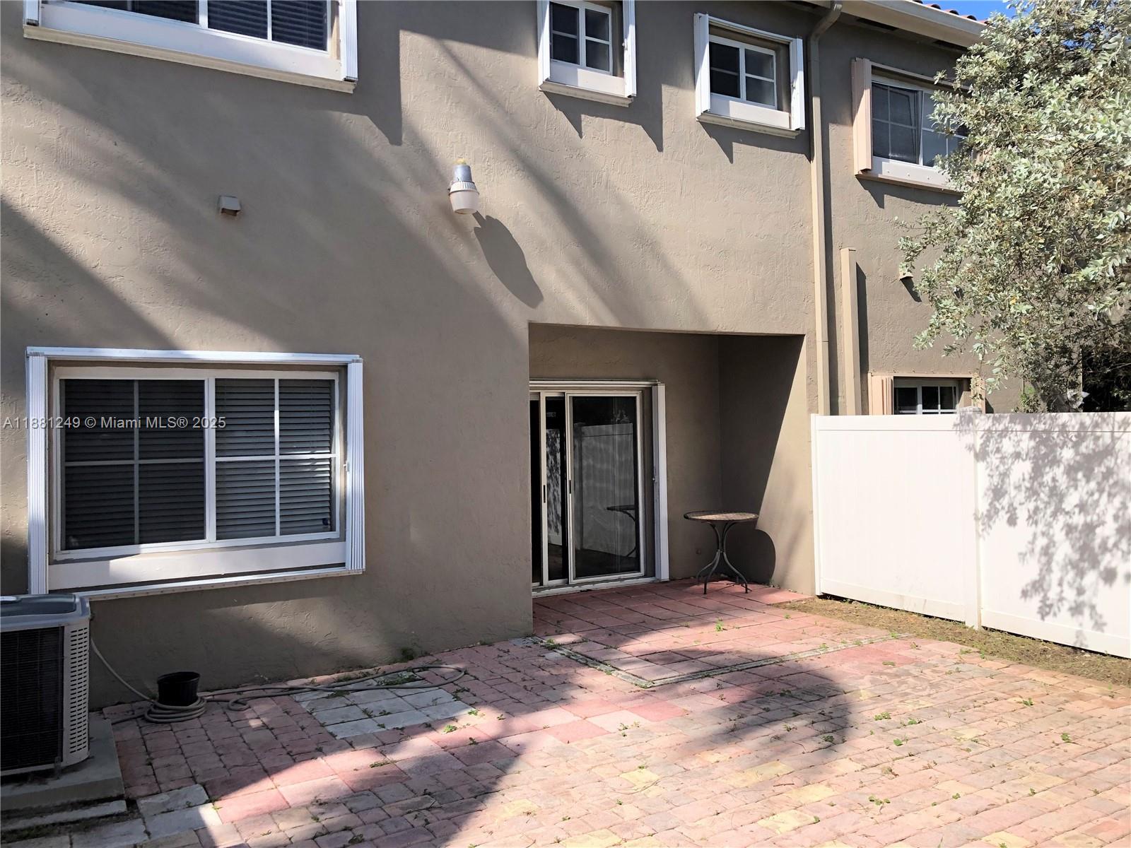 Viscaya Somerset Cove - Residential Lease