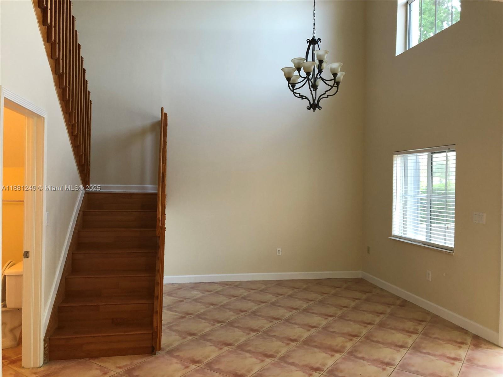 Viscaya Somerset Cove - Residential Lease