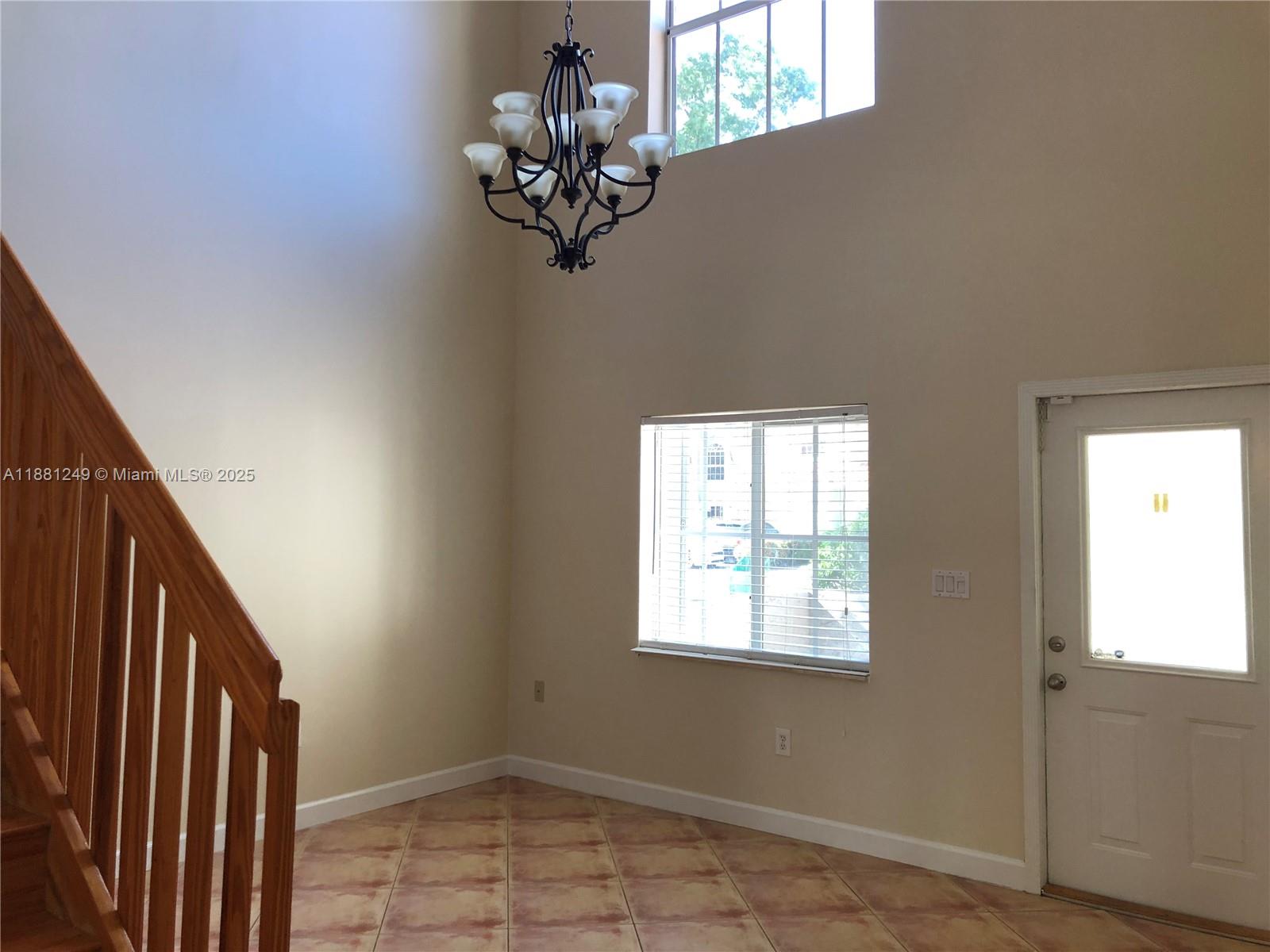 Viscaya Somerset Cove - Residential Lease