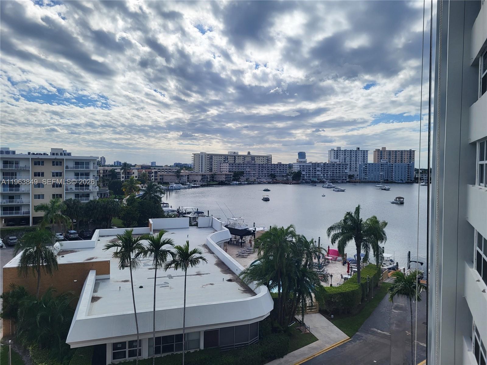 100 Golden Isles Dr 615