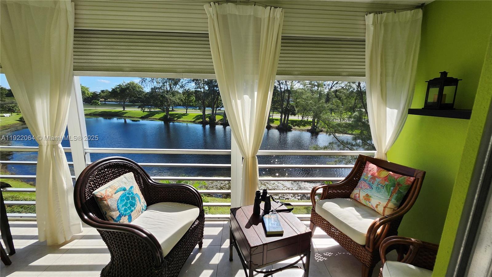 CAMBRIDGE G CONDO - Residential