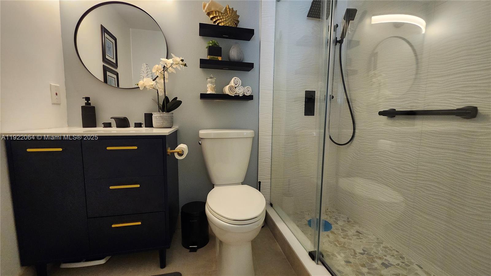 CAMBRIDGE G CONDO - Residential