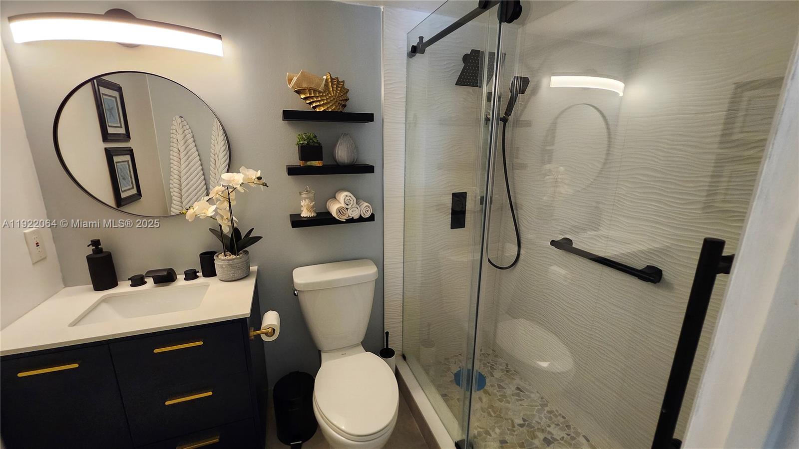 CAMBRIDGE G CONDO - Residential