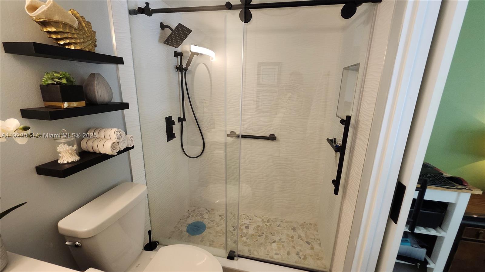 CAMBRIDGE G CONDO - Residential