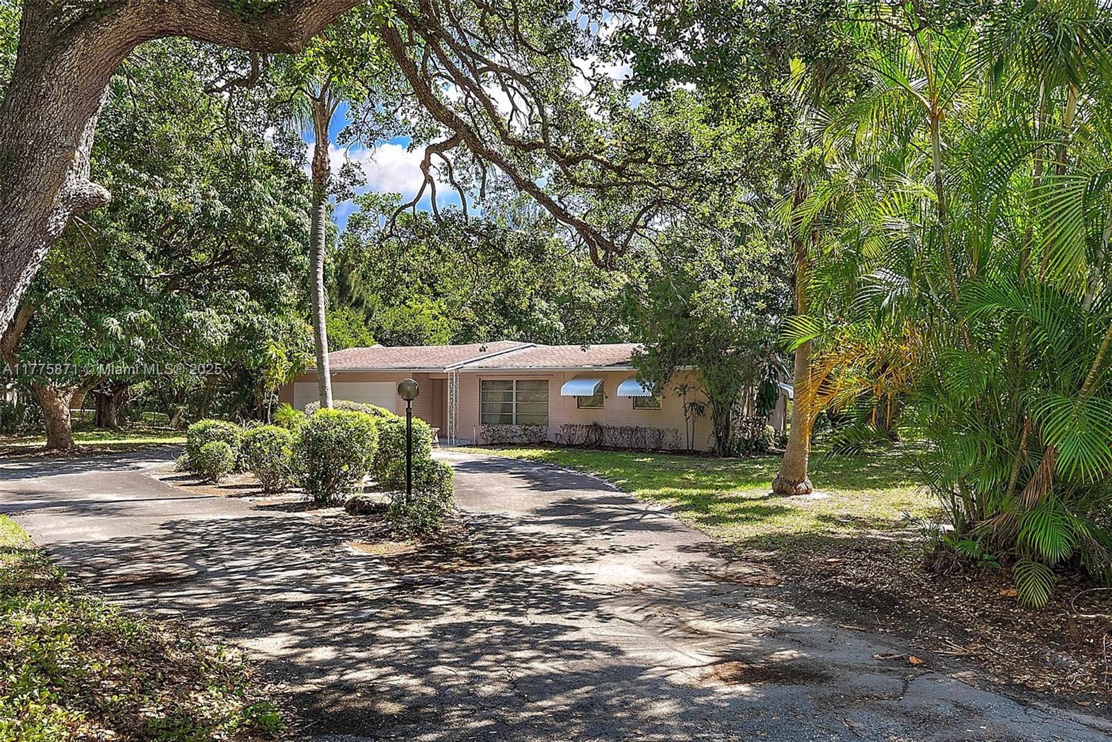 S/D OF 5-42-43, SE 1/4 OF - Residential