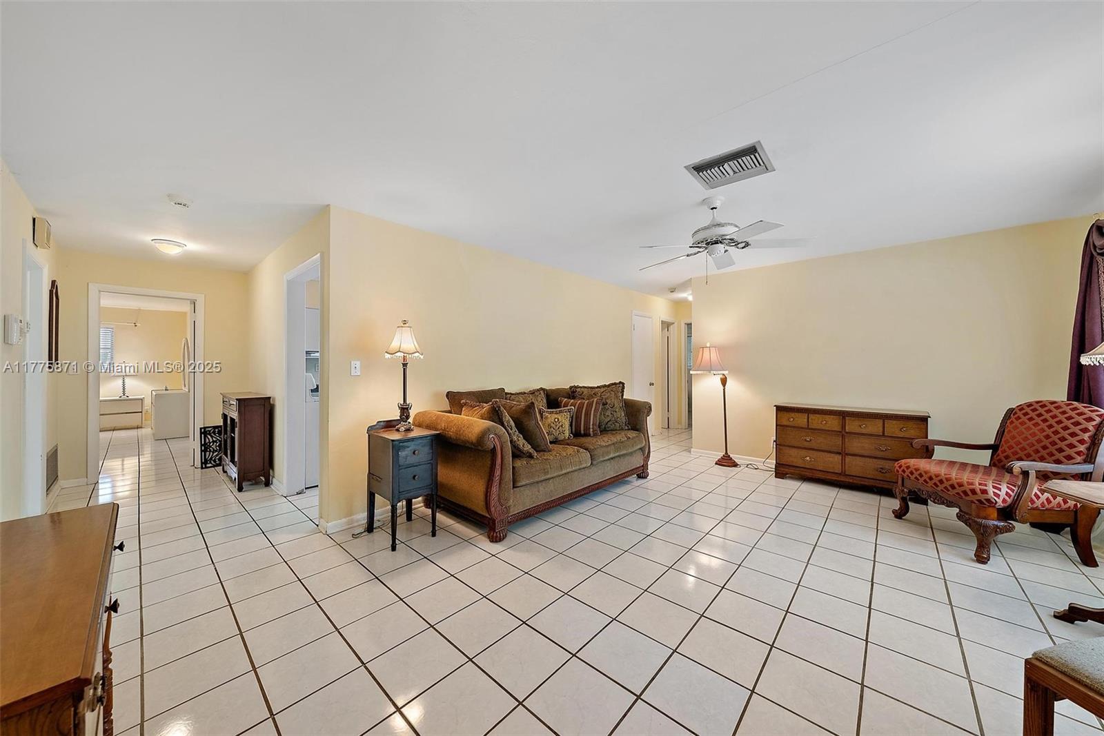 S/D OF 5-42-43, SE 1/4 OF - Residential