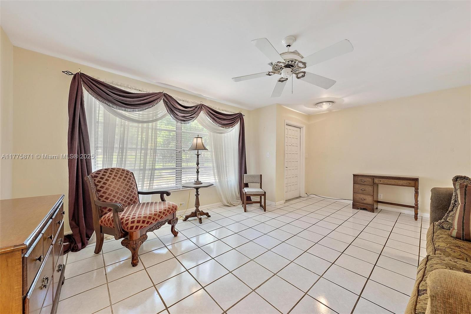 S/D OF 5-42-43, SE 1/4 OF - Residential