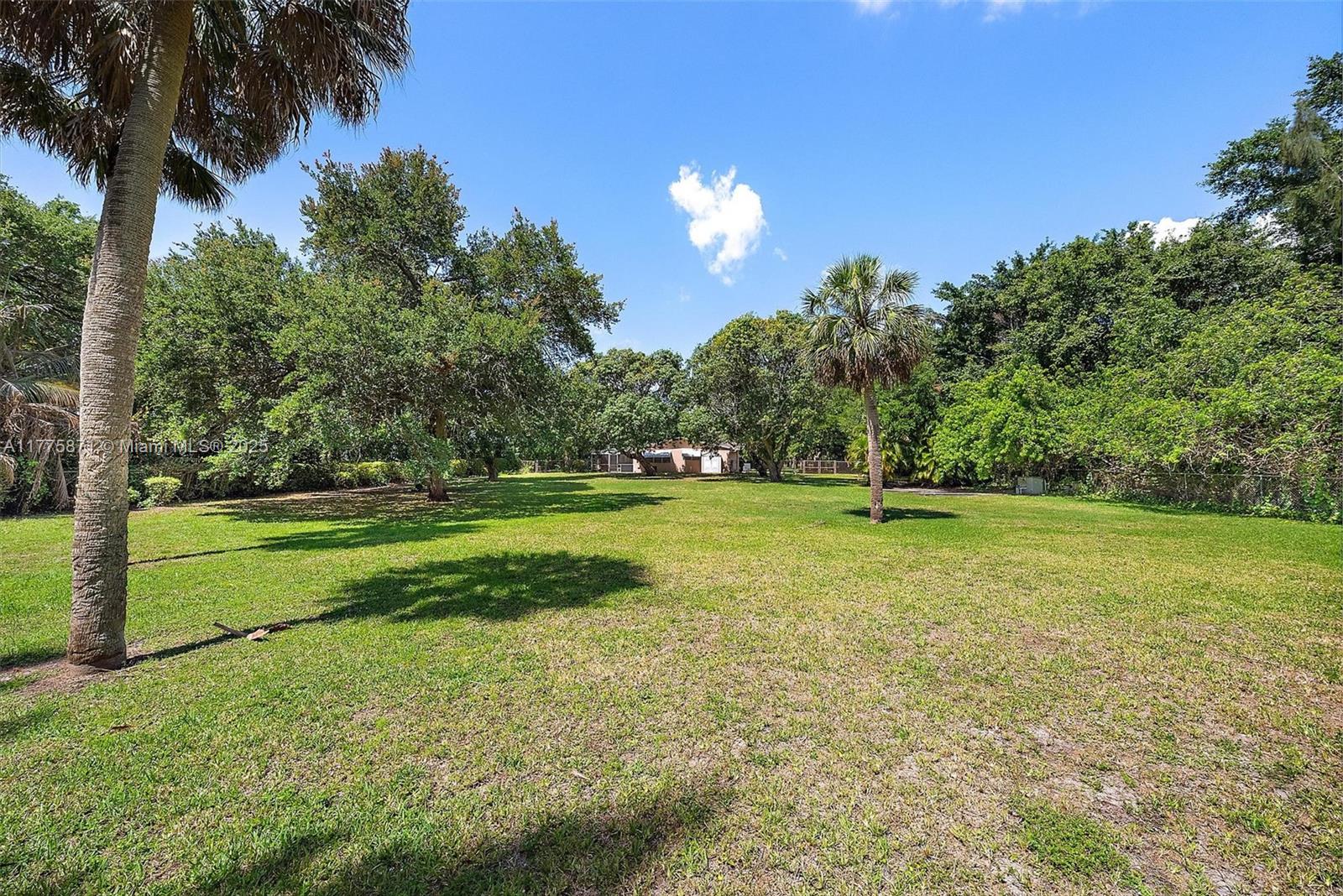 S/D OF 5-42-43, SE 1/4 OF - Residential
