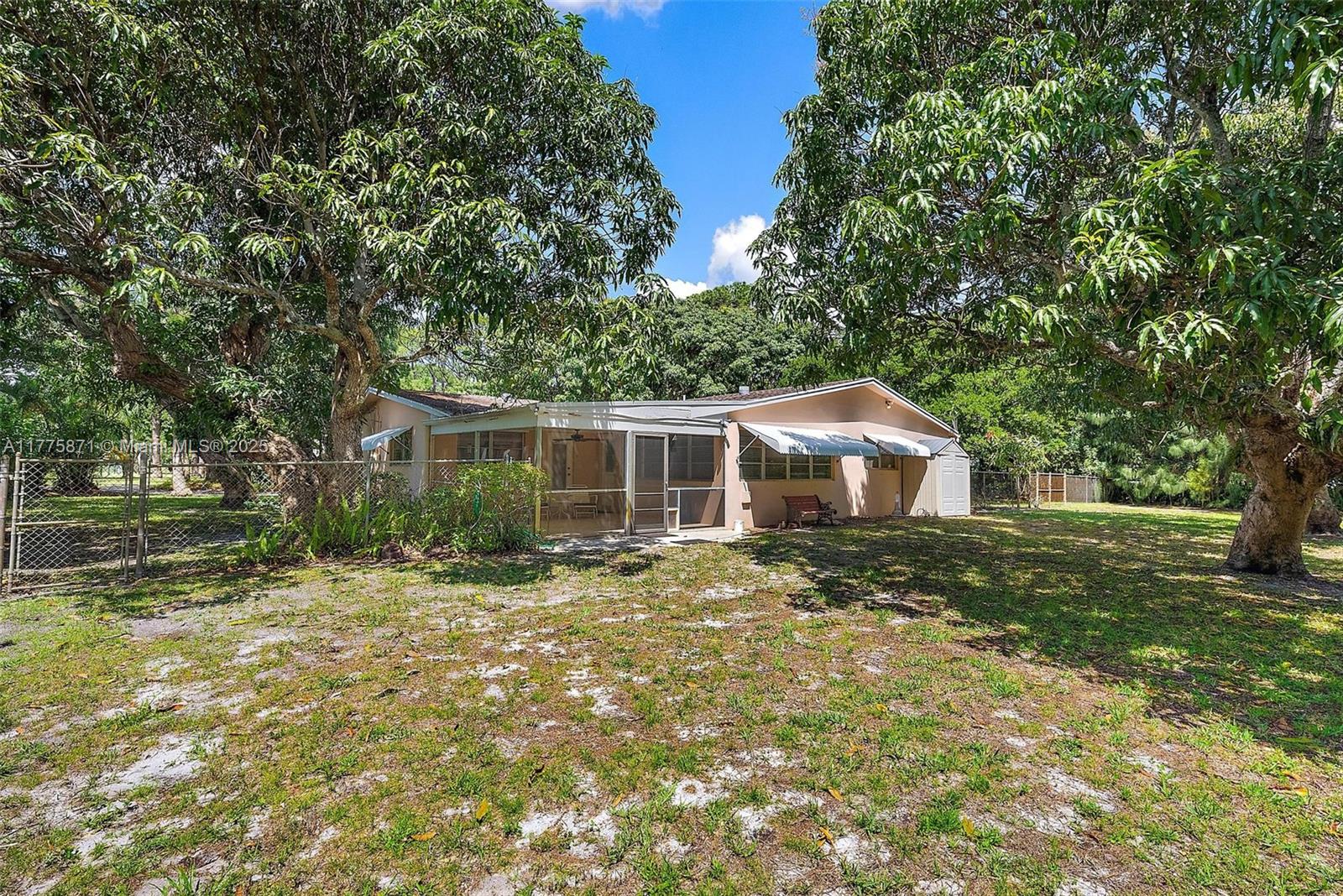 S/D OF 5-42-43, SE 1/4 OF - Residential