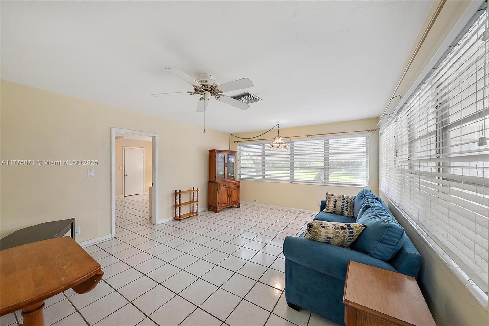 S/D OF 5-42-43, SE 1/4 OF - Residential