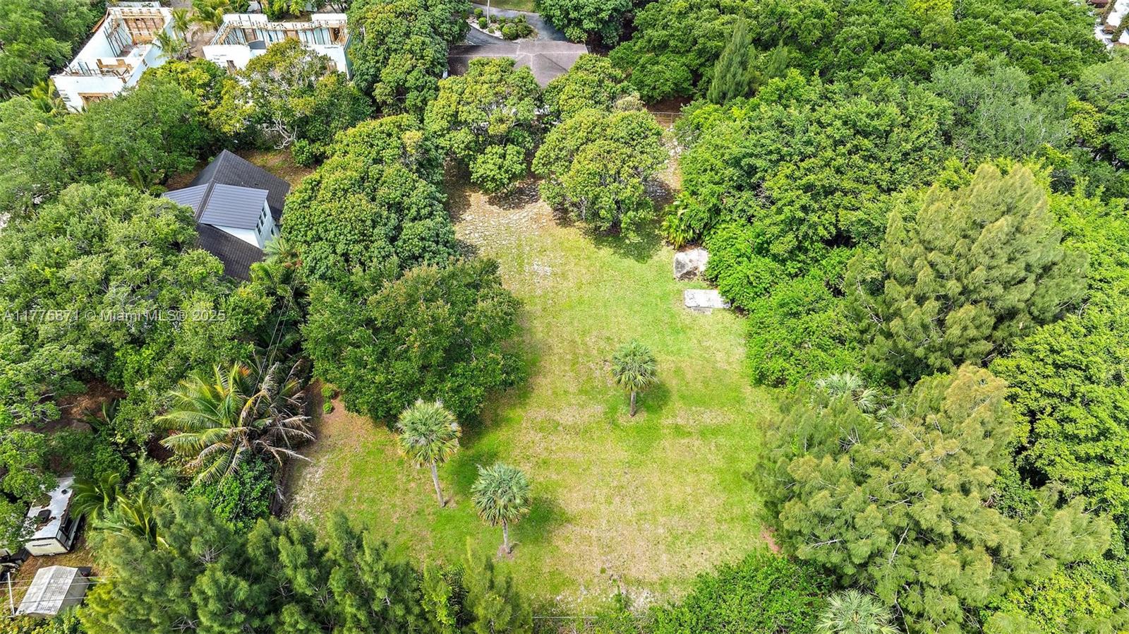 S/D OF 5-42-43, SE 1/4 OF - Residential