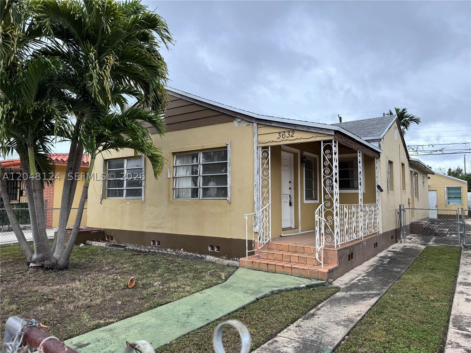 3632 SW 25th St, Miami FL 33133