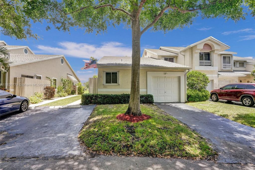 Photo of 2083 E Discovery Cir E, Deerfield Beach, FL 33442 (MLS # A11836779)