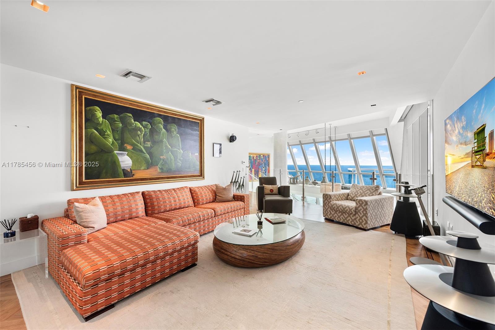JADE OCEAN CONDO - Residential