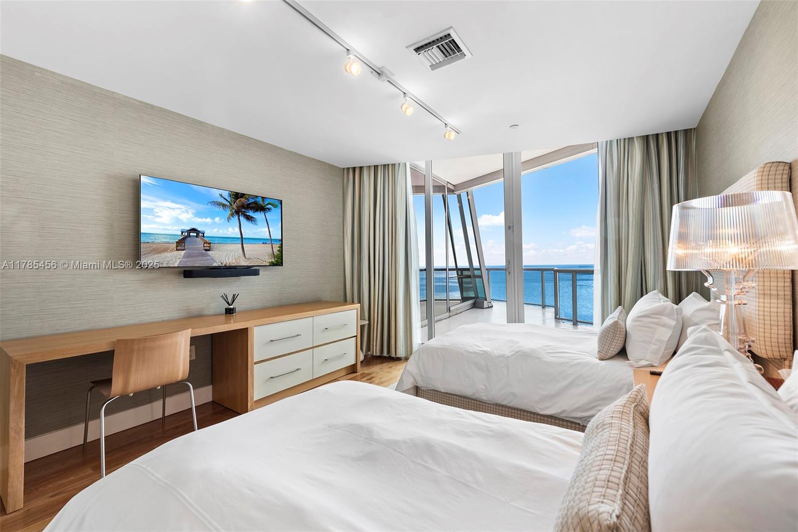 JADE OCEAN CONDO - Residential