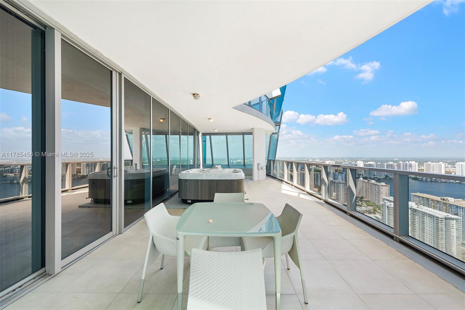 JADE OCEAN CONDO - Residential