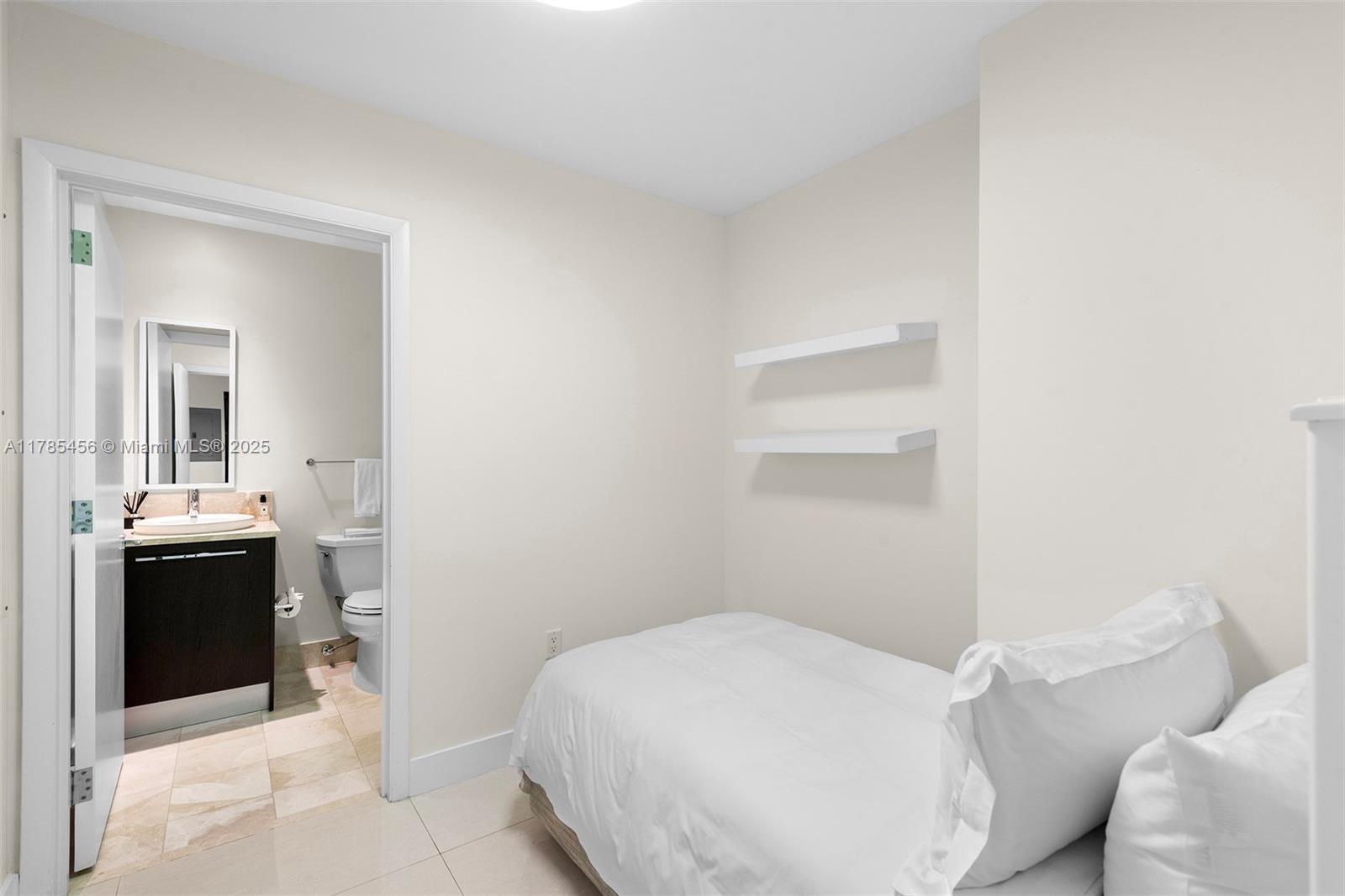 JADE OCEAN CONDO - Residential