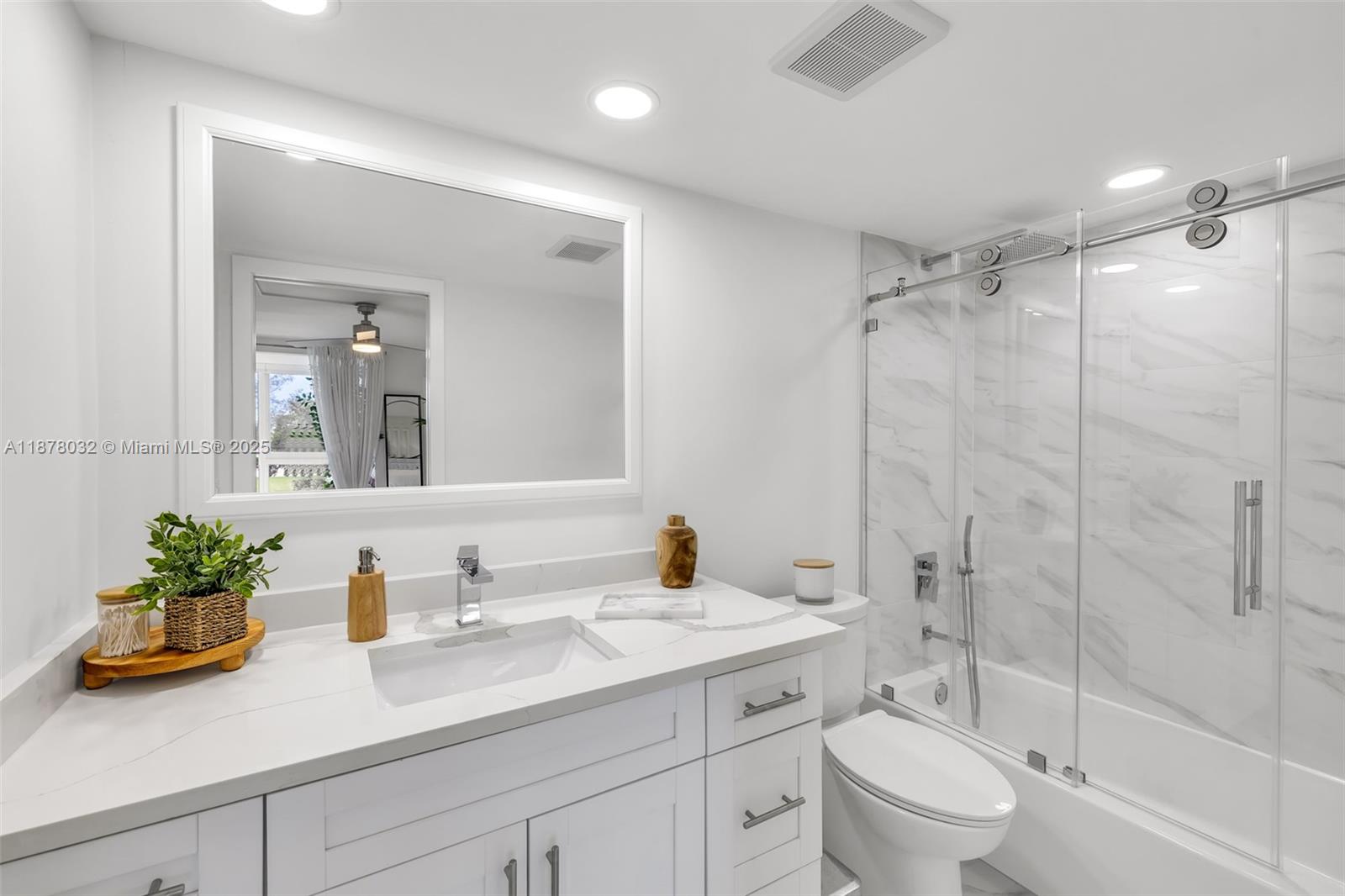 LYNDHURST I CONDO - Residential