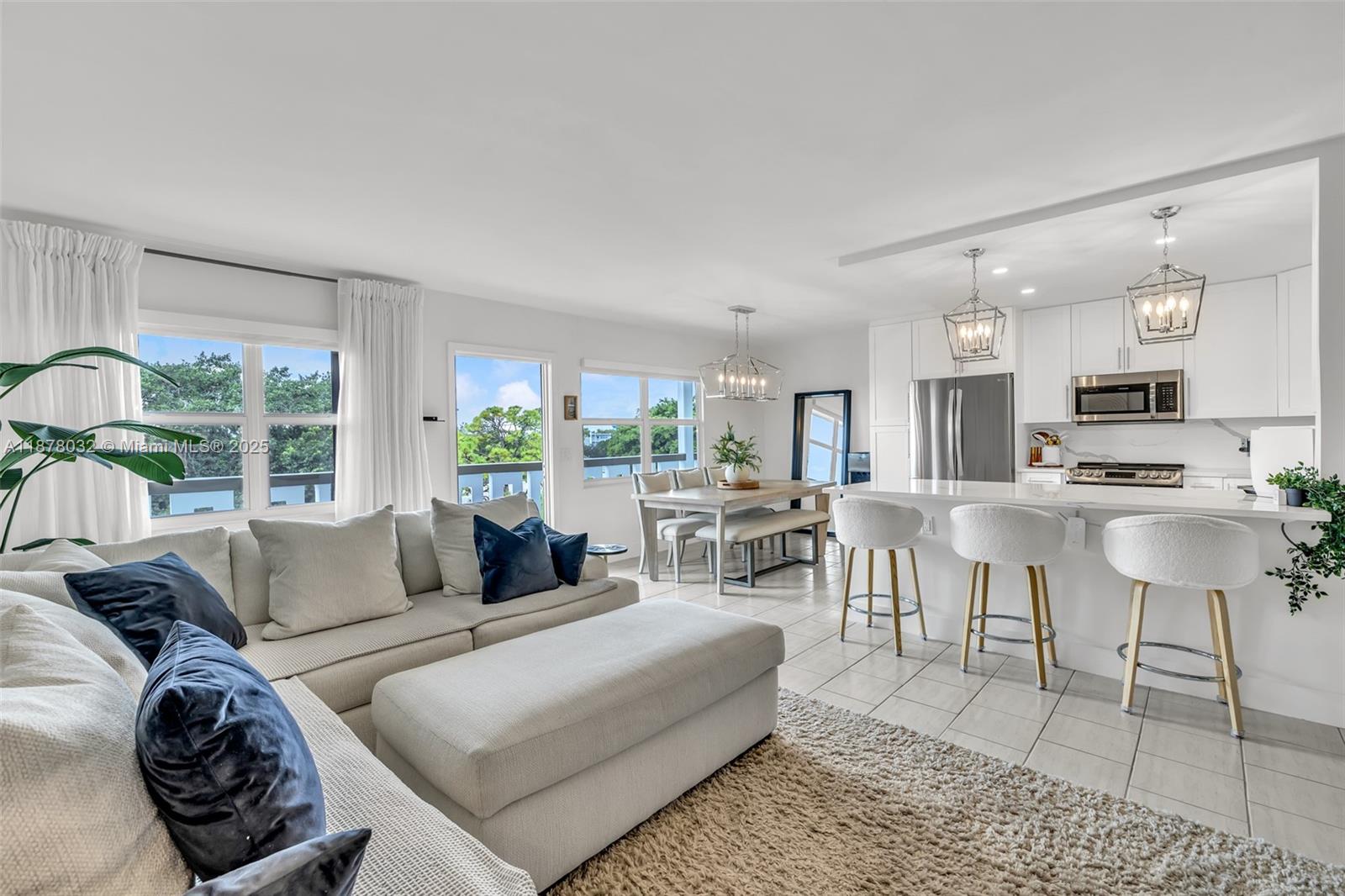 LYNDHURST I CONDO - Residential