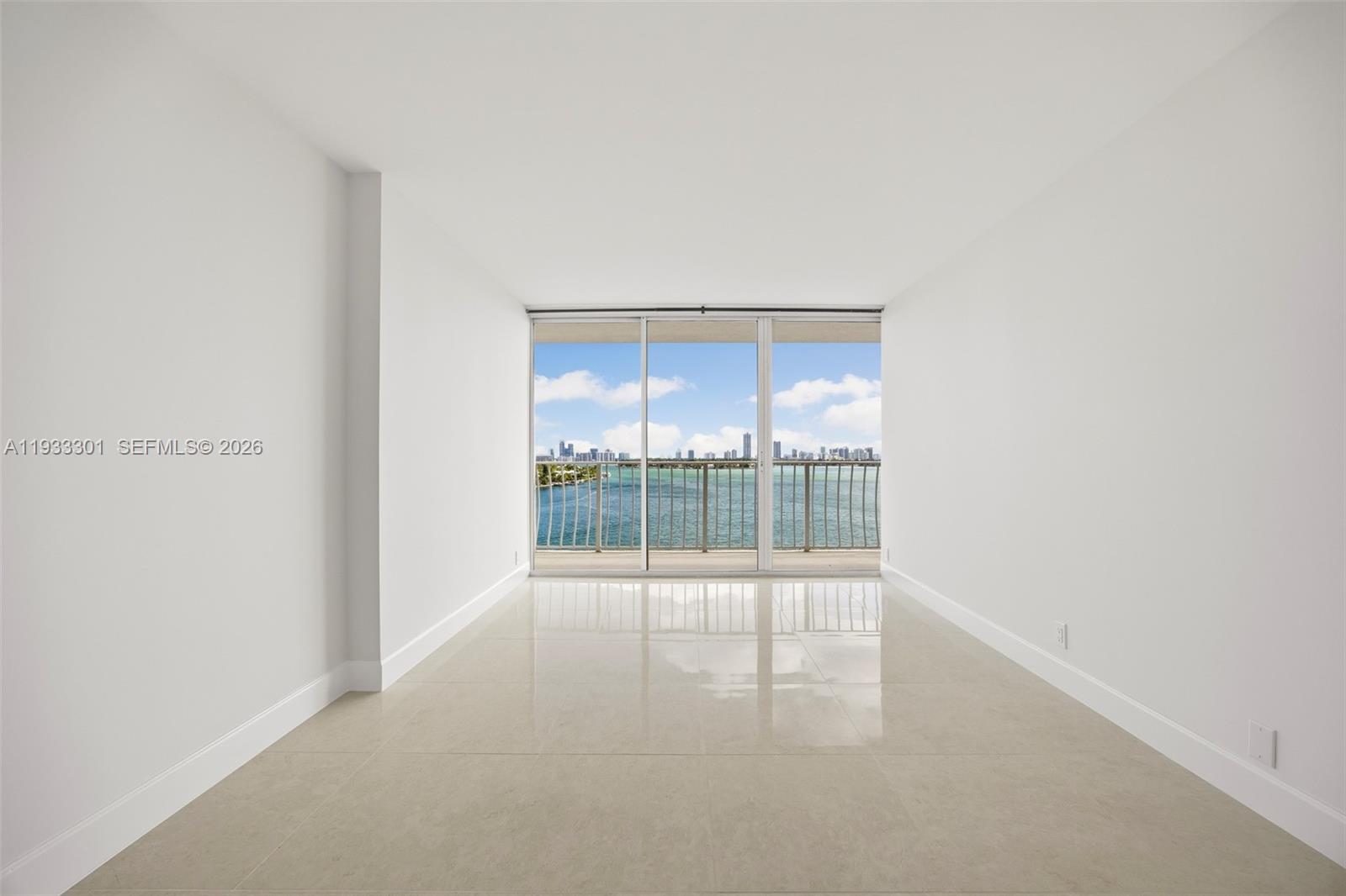 THE GRANDVIEW PALACE COND - Residential