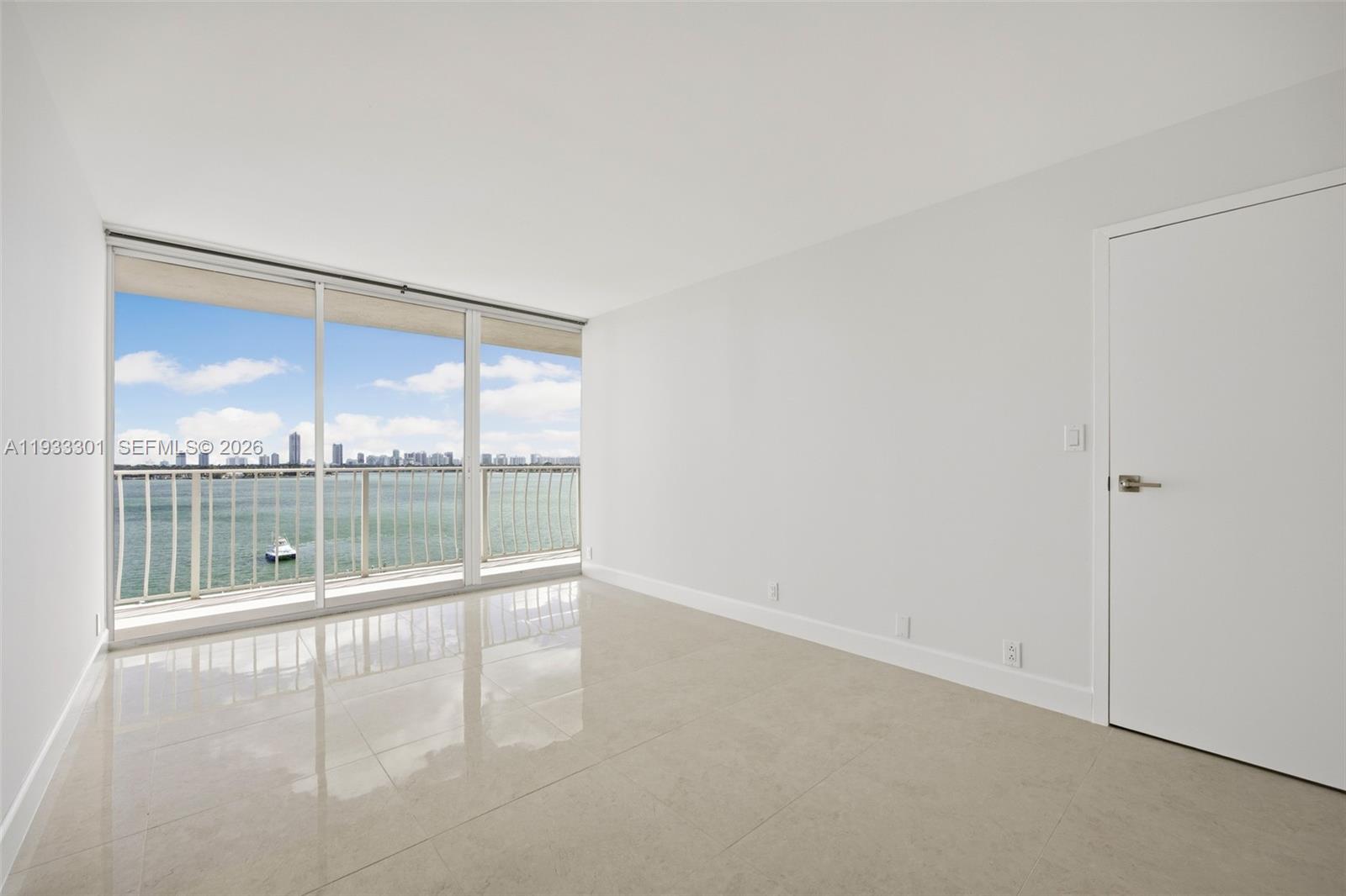 THE GRANDVIEW PALACE COND - Residential