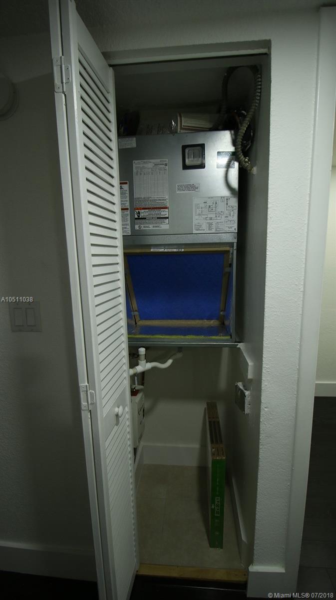 THE HORIZONS CONDO #7 - Residential Lease