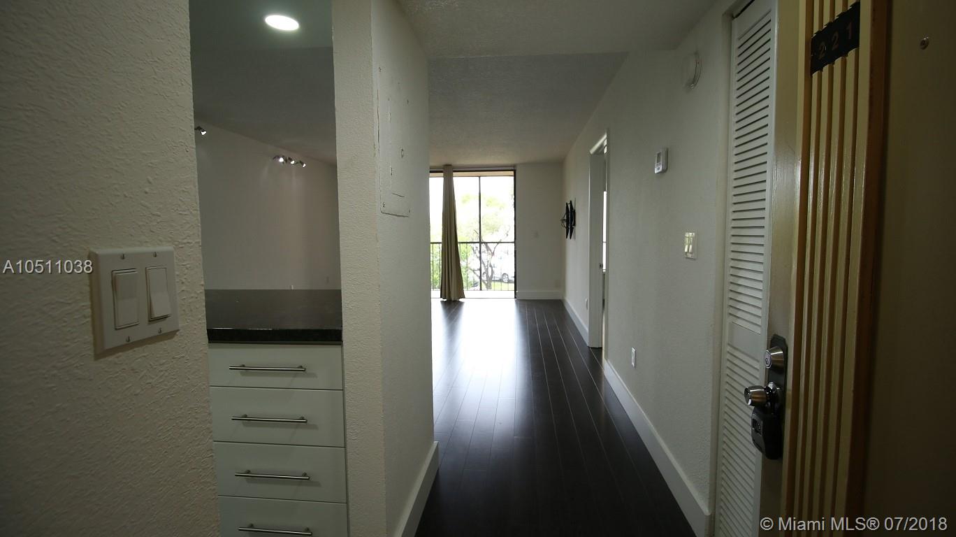 THE HORIZONS CONDO #7 - Residential Lease