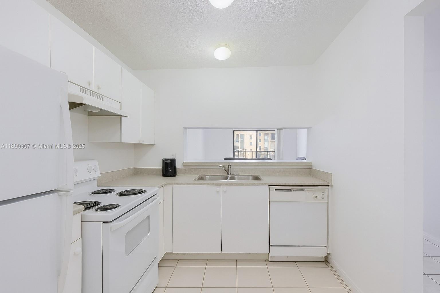 BEACH POINT CLUB CONDO - Residential