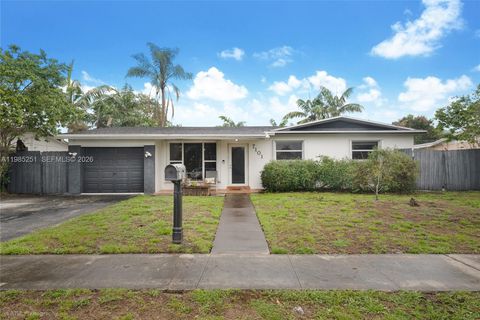 7101 Taylor St Hollywood FL 33024