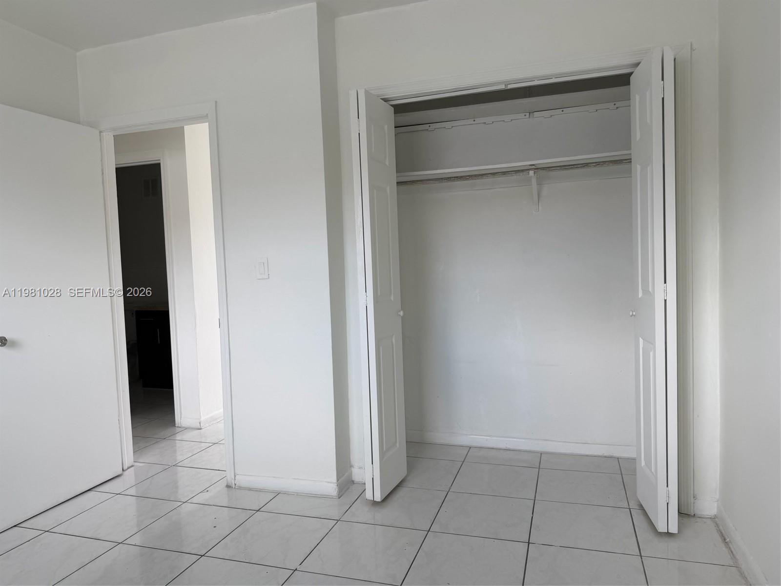 FLA FRUIT LAND CO SUB - Residential Lease