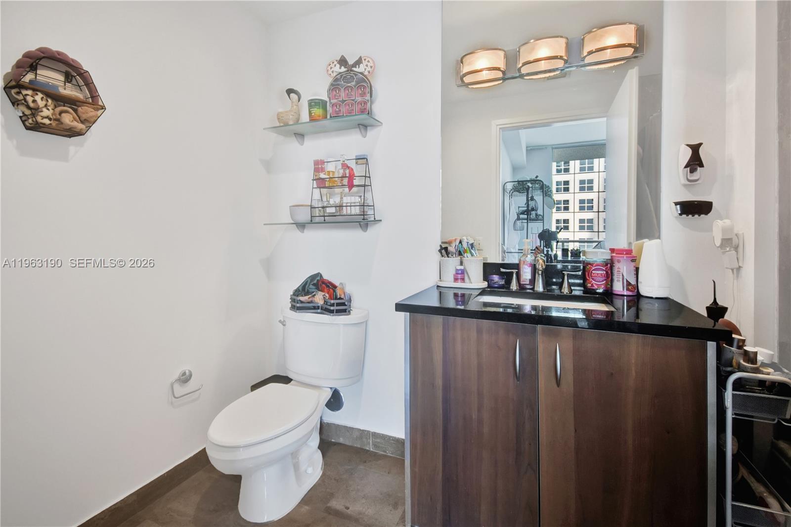 MET 1 CONDO - Residential