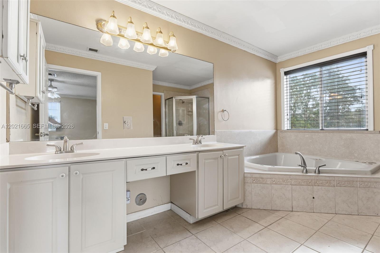 CINNAMON PLACE V - Residential